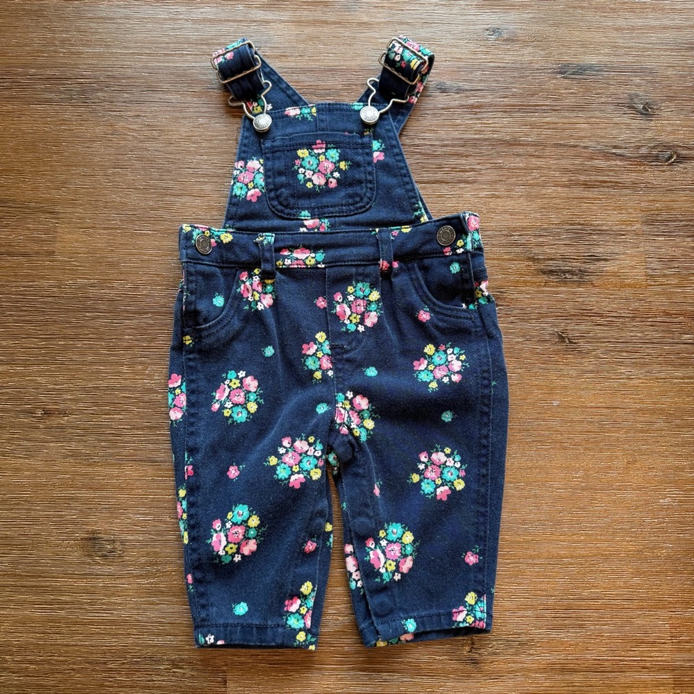 4/20$ Carter's Baby Navy Floral Overalls size 3 months